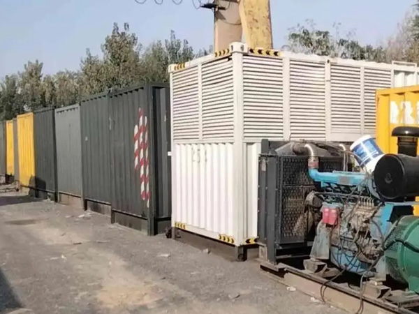 尉氏200KW柴油发电机机组每小时油耗是多少?