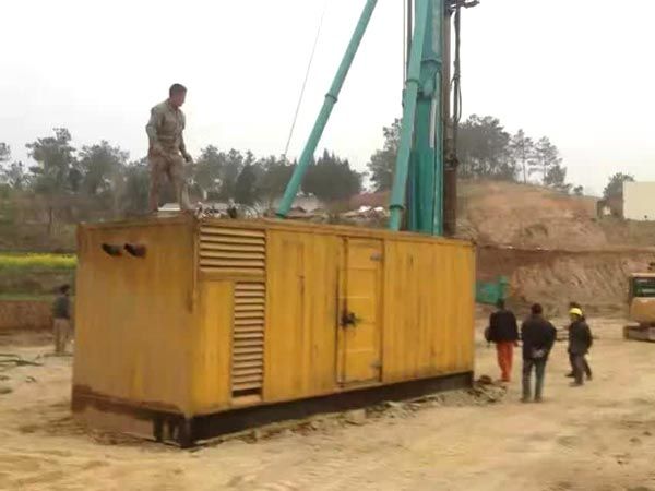 尉氏如何判断水冷式机油散热器密封件是否需要更换?